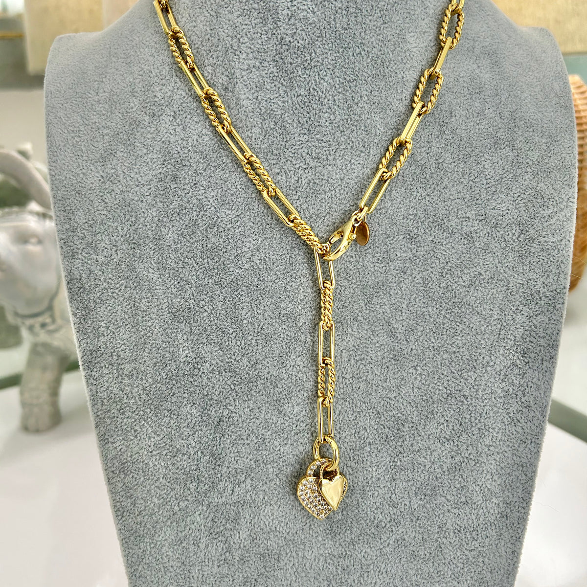 CALYPSO I — 18K Gold-Filled Twisted Paperclip Chain with Heart